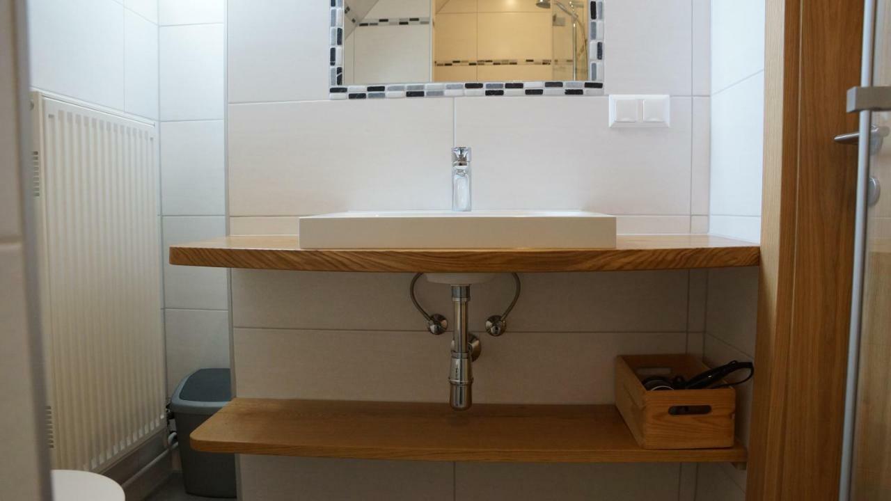 Apartment Koell ไอค์ ภายนอก รูปภาพ