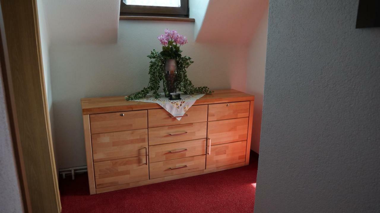 Apartment Koell ไอค์ ภายนอก รูปภาพ