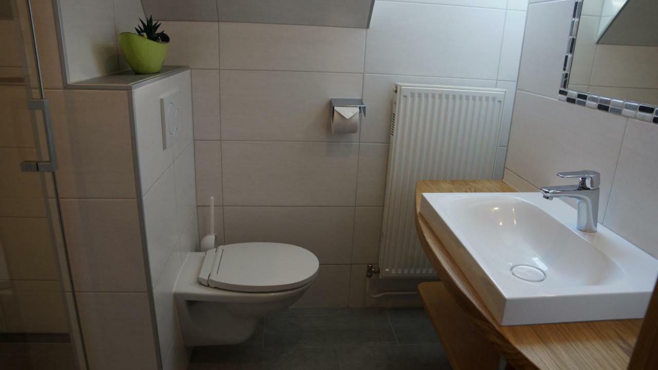 Apartment Koell ไอค์ ภายนอก รูปภาพ